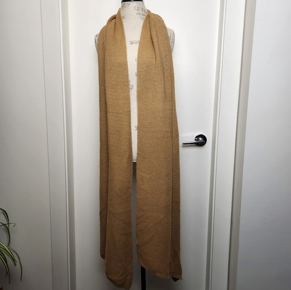 Steve Madden long camel knit scarf - Picture 2 of 6